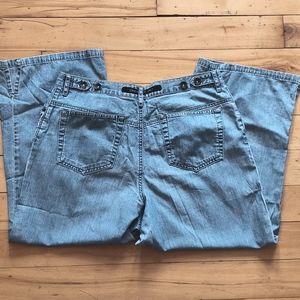 DKNY Wide, straight, cropped leg summer jeans